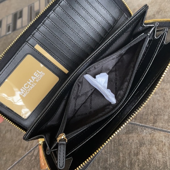 Michael Kors Jet Set Travel Large Travel CONTINENTAL Wristlet-Wallet - Picture 14 of 16